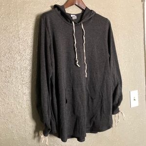 Barely worn lightweight gray hoodie - Plus 1XL